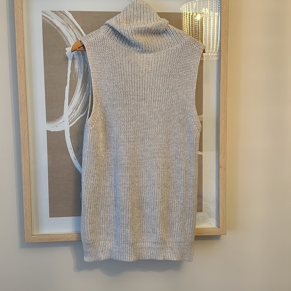 PARLEZ sleeveless knit  turtleneck - Picture 2 of 4